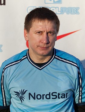 Валентин Николаев